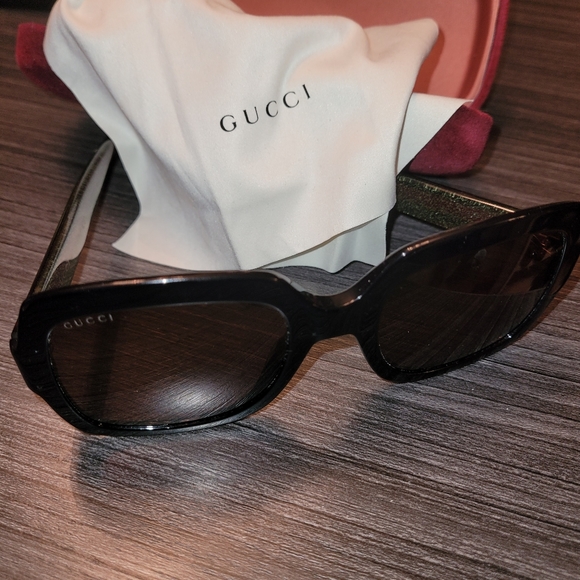 Gucci shades main image 4